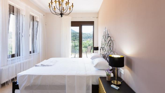 Image No.4-Villa de 5 chambres à vendre à Almyrida