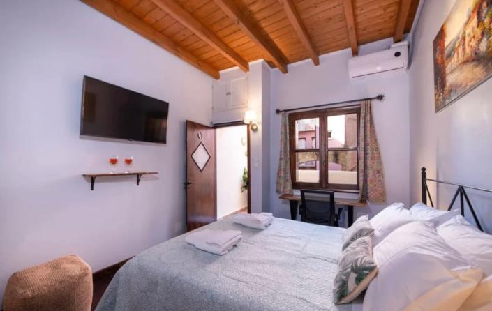 Image No.6-1 Bed House for sale