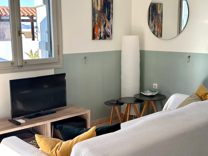 Image No.13-2 Bed House for sale