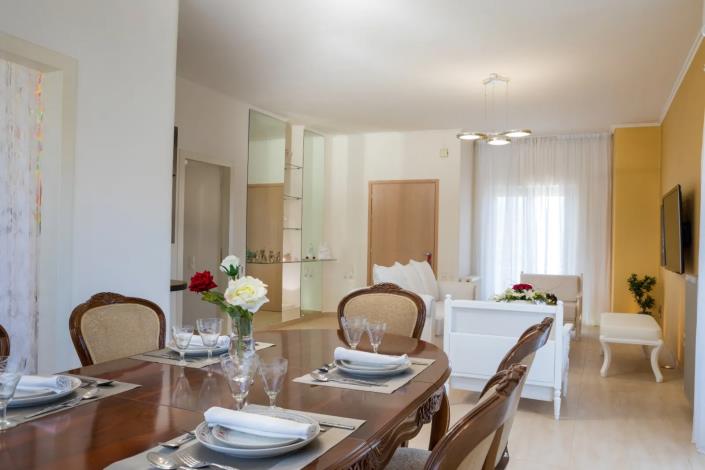 Image No.4-2 Bed Apartment for sale