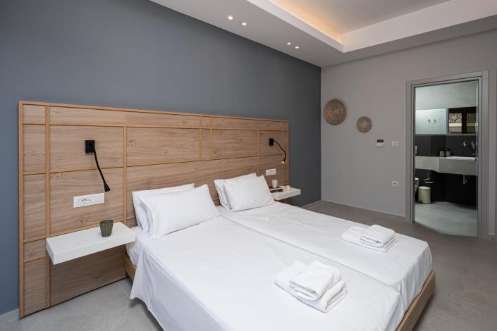 Image No.15-2 Bed Villa / Detached for sale