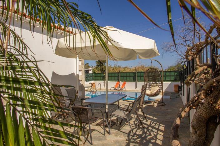 Image No.2-2 Bed House for sale