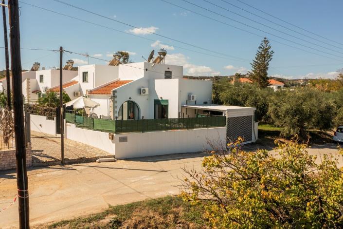 Image No.4-2 Bed House for sale