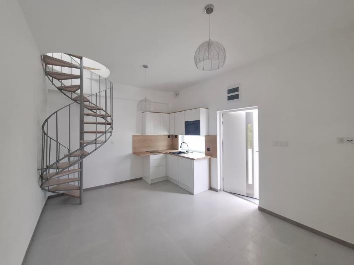 Image No.8-Maison de ville de 1 chambre à vendre à Almirida