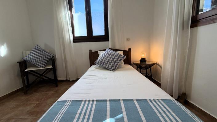 Image No.12-2 Bed Villa for sale