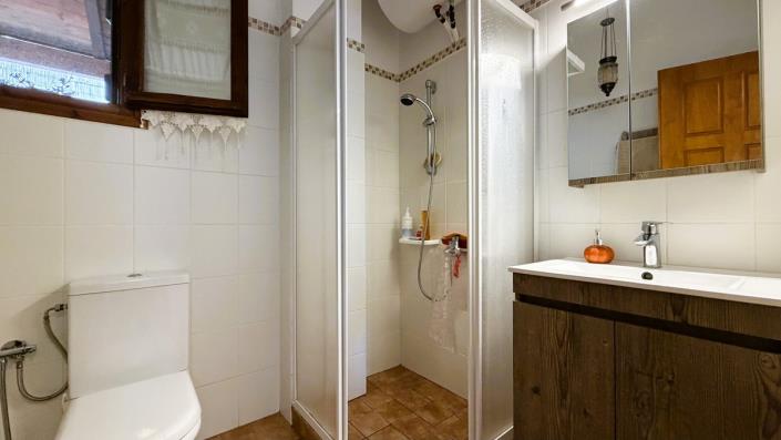 Image No.14-2 Bed Villa for sale