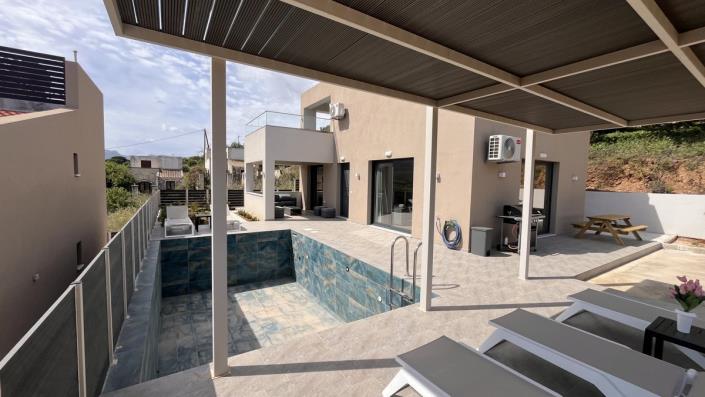 Image No.2-3 Bed Villa for sale