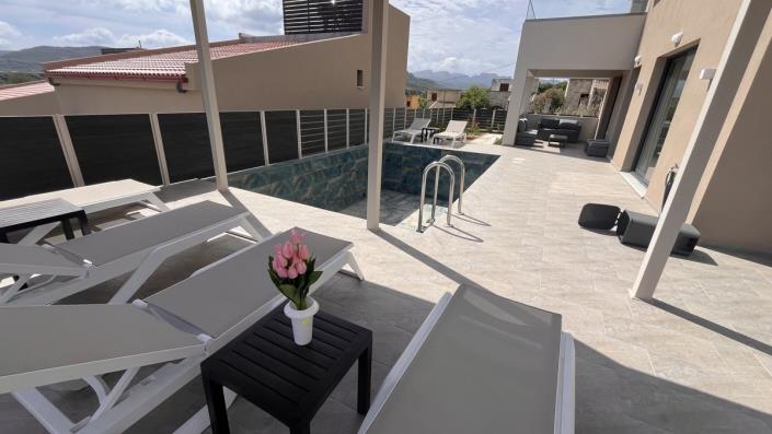 Image No.32-3 Bed Villa for sale