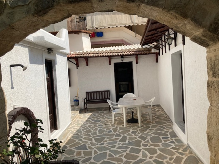 Image No.10-2 Bed House for sale