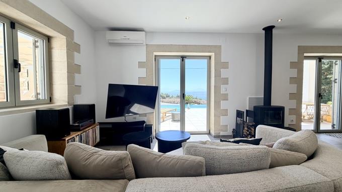 Image No.18-3 Bed Villa for sale