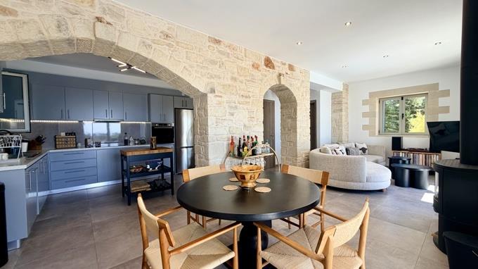 Image No.26-3 Bed Villa for sale
