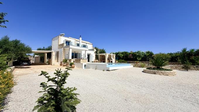 Image No.28-3 Bed Villa for sale