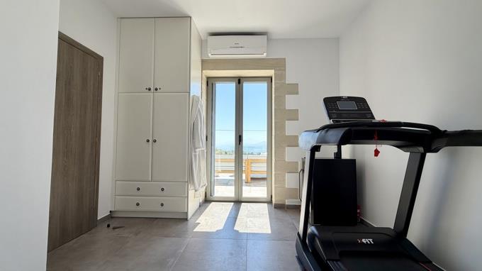 Image No.33-3 Bed Villa for sale