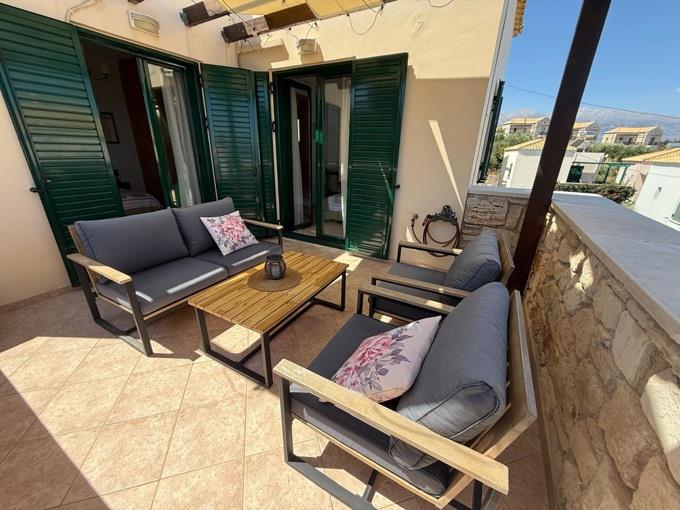 Image No.11-2 Bed House for sale
