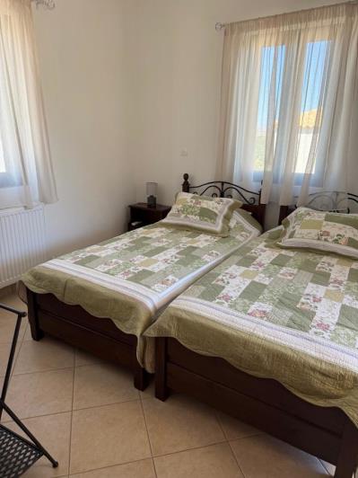 Image No.20-2 Bed House for sale