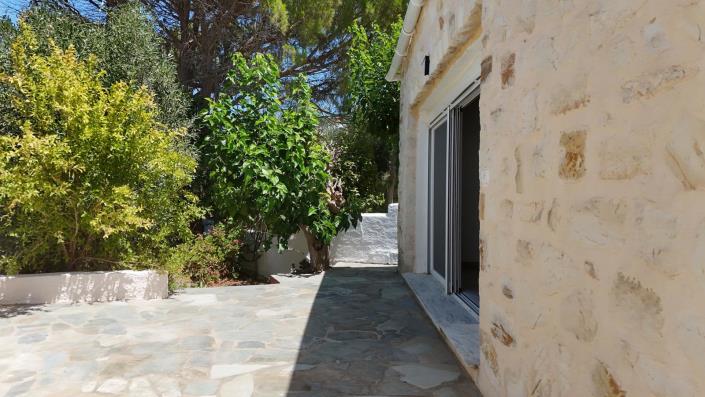 Image No.22-2 Bed Bungalow for sale