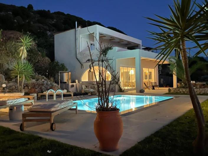 Image No.30-3 Bed Villa for sale