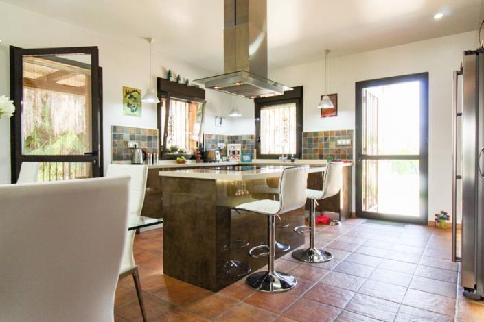 Image No.50-4 Bed Country Property for sale