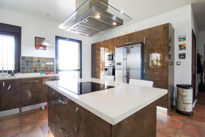 Image No.51-4 Bed Country Property for sale