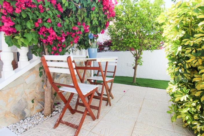 Image No.4-3 Bed Quad for sale