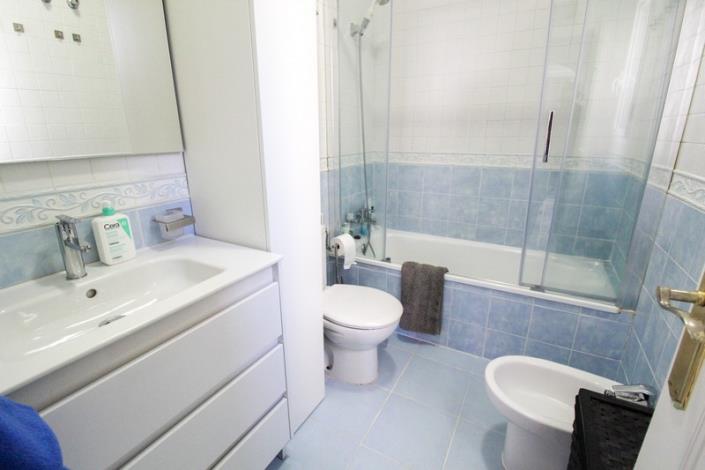 Image No.19-3 Bed Quad for sale