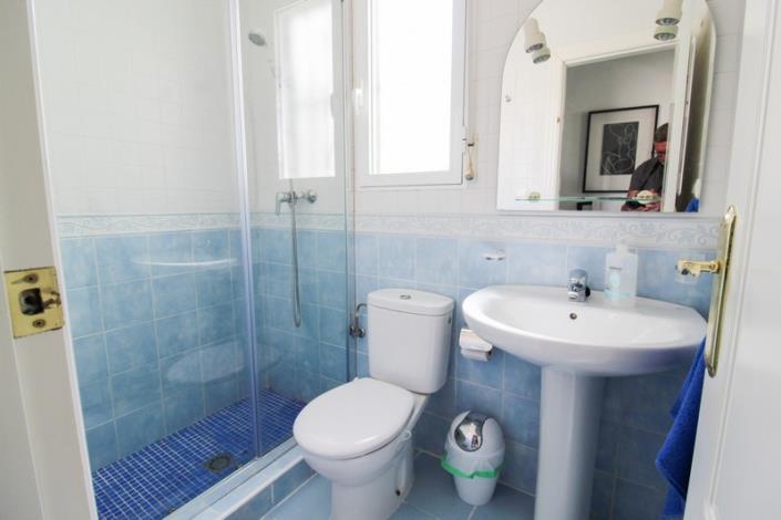 Image No.20-3 Bed Quad for sale