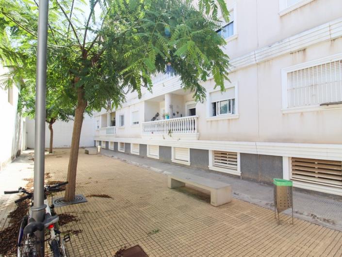 Image No.1-4 Bed Apartment for sale