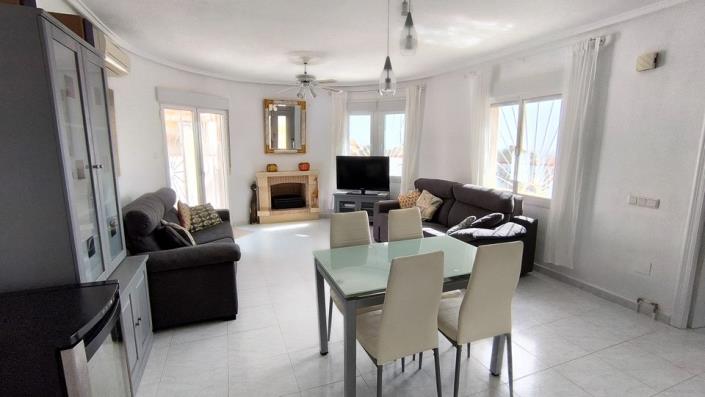 Image No.4-3 Bed Villa / Detached for sale