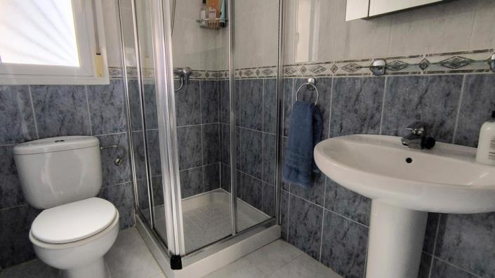 Image No.13-3 Bed Villa / Detached for sale