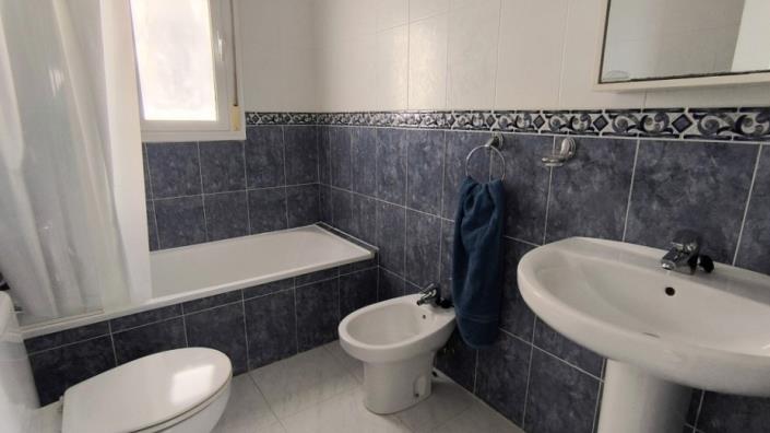 Image No.16-3 Bed Villa / Detached for sale