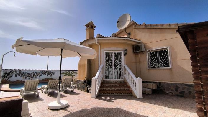 Image No.19-3 Bed Villa / Detached for sale