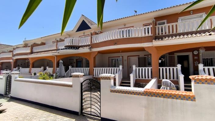 Image No.3-3 Bed Townhouse for sale