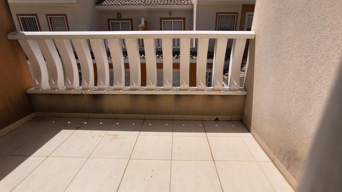 Image No.19-3 Bed Townhouse for sale