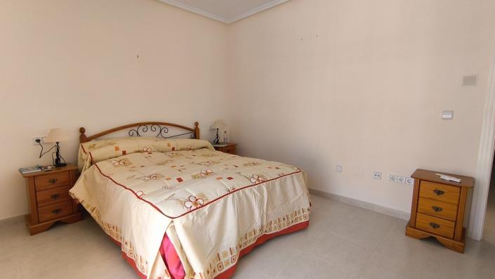 Image No.21-3 Bed Townhouse for sale