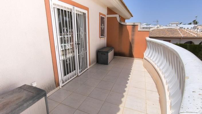 Image No.22-3 Bed Townhouse for sale