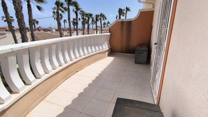 Image No.23-3 Bed Townhouse for sale