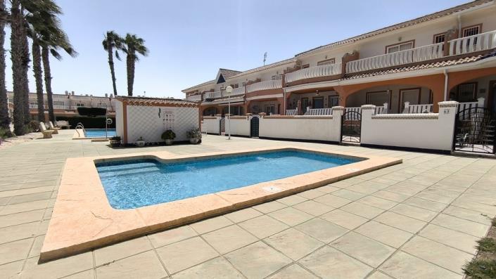 Image No.26-3 Bed Townhouse for sale