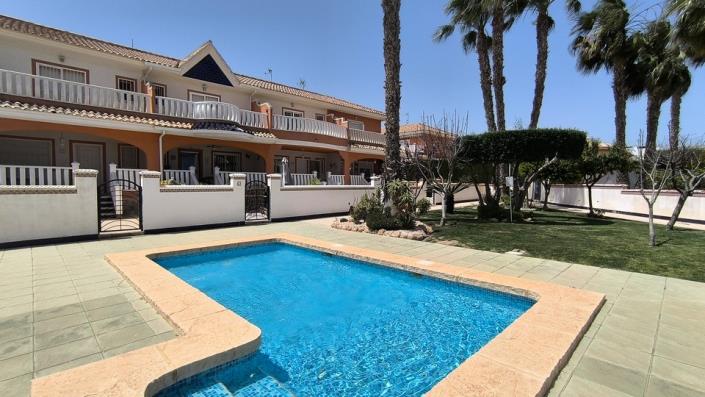 Image No.27-3 Bed Townhouse for sale