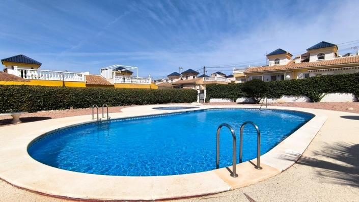 Image No.2-2 Bed Semi-Detached for sale