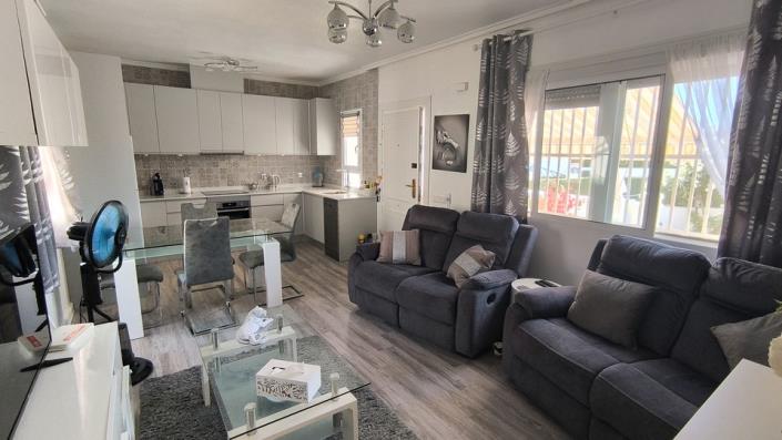 Image No.7-2 Bed Semi-Detached for sale