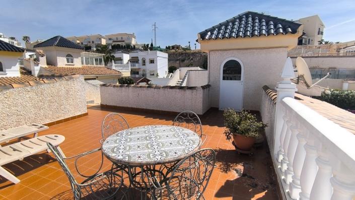 Image No.14-2 Bed Semi-Detached for sale