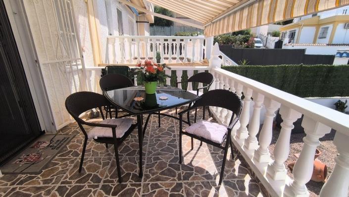 Image No.17-2 Bed Semi-Detached for sale