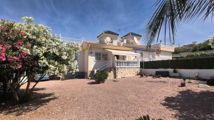 Image No.20-2 Bed Semi-Detached for sale