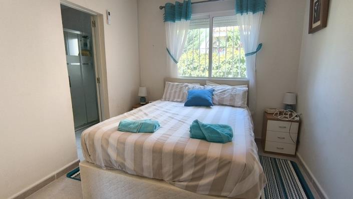 Image No.12-7 Bed Villa / Detached for sale