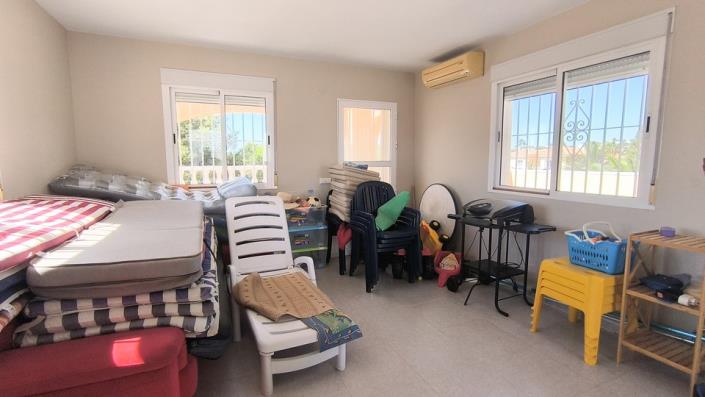 Image No.16-7 Bed Villa / Detached for sale