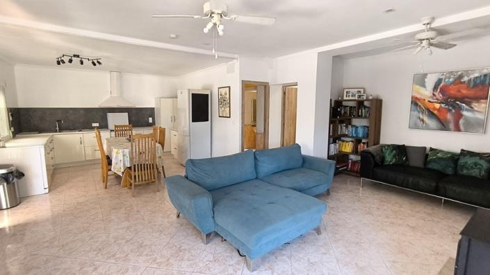 Image No.9-5 Bed Country House for sale