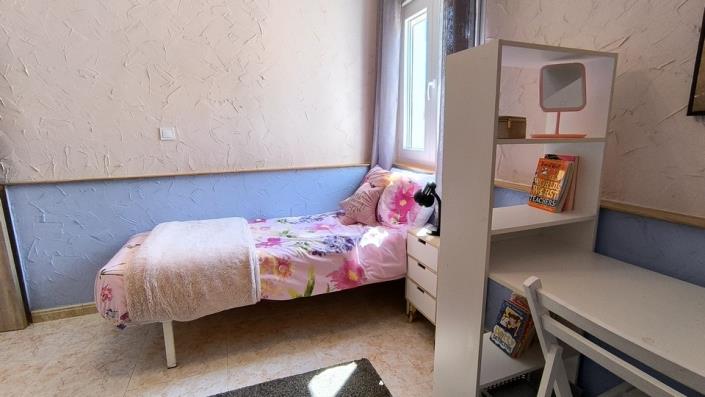 Image No.18-5 Bed Country House for sale