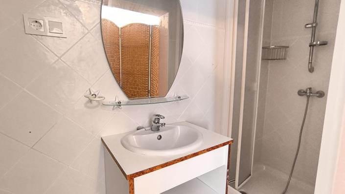 Image No.19-5 Bed Country House for sale