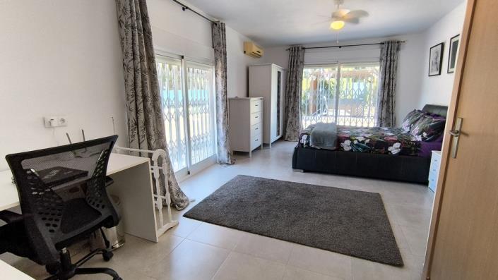 Image No.28-5 Bed Country House for sale