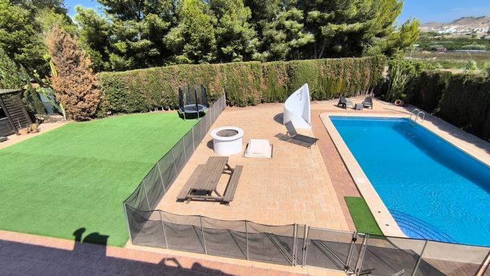 Image No.35-5 Bed Country House for sale